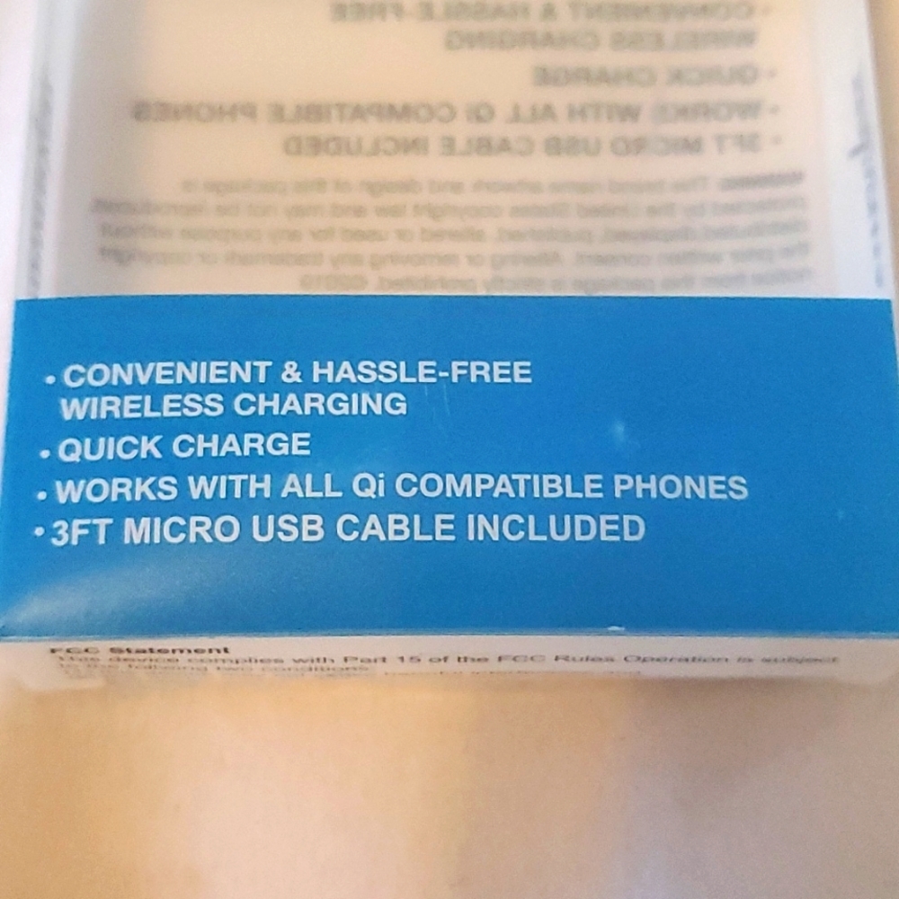 WIRELESS CHARGING PAD - Picture 3 of 3